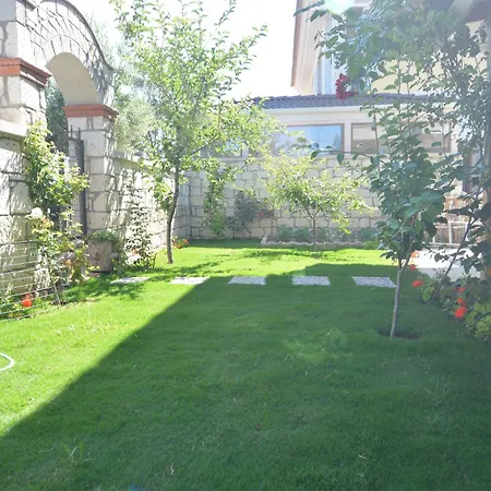 Villa Nalyakonak *
