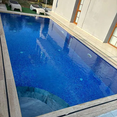 Villa Nalyakonak